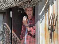 �������