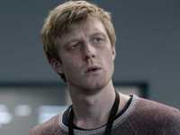 ����� ����