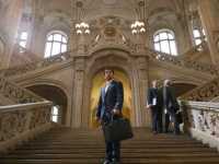 ���� �������