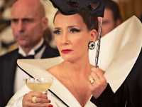 �������