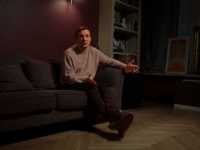 �������