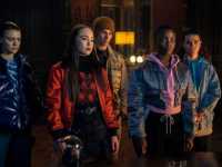 �������