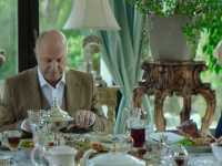 ����� ����