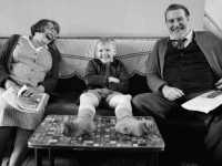 �������