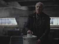 ����������