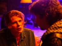 ����-���