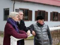 ��� � �������