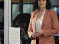 �������